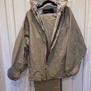 Frogg Toggs Size Small Khaki